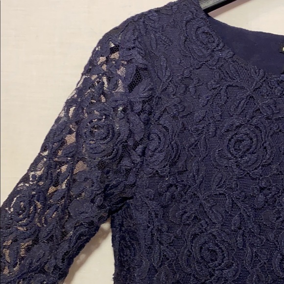 SUPER CUTE Floral Lace Crop Top - Picture 2 of 8